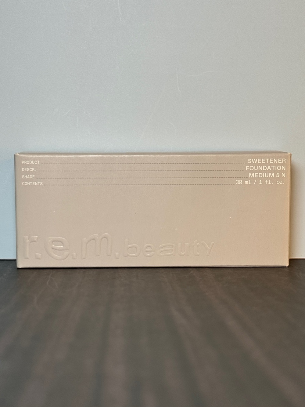 r.e.m. beauty sweetener foundation (medium 5 N) 30 ml / 1 fl oz NIB